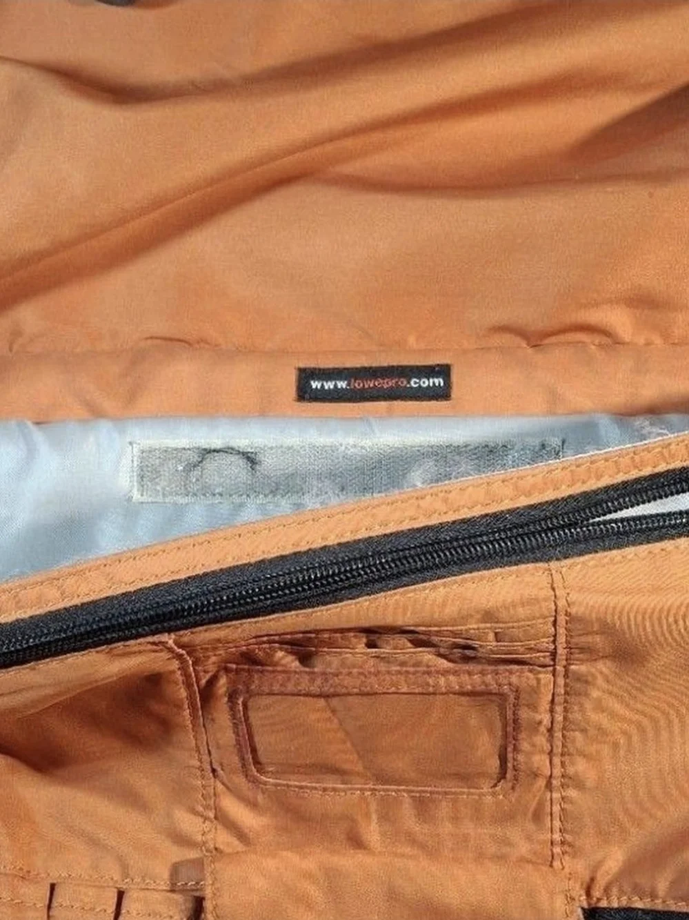 Lowepro factor messenger